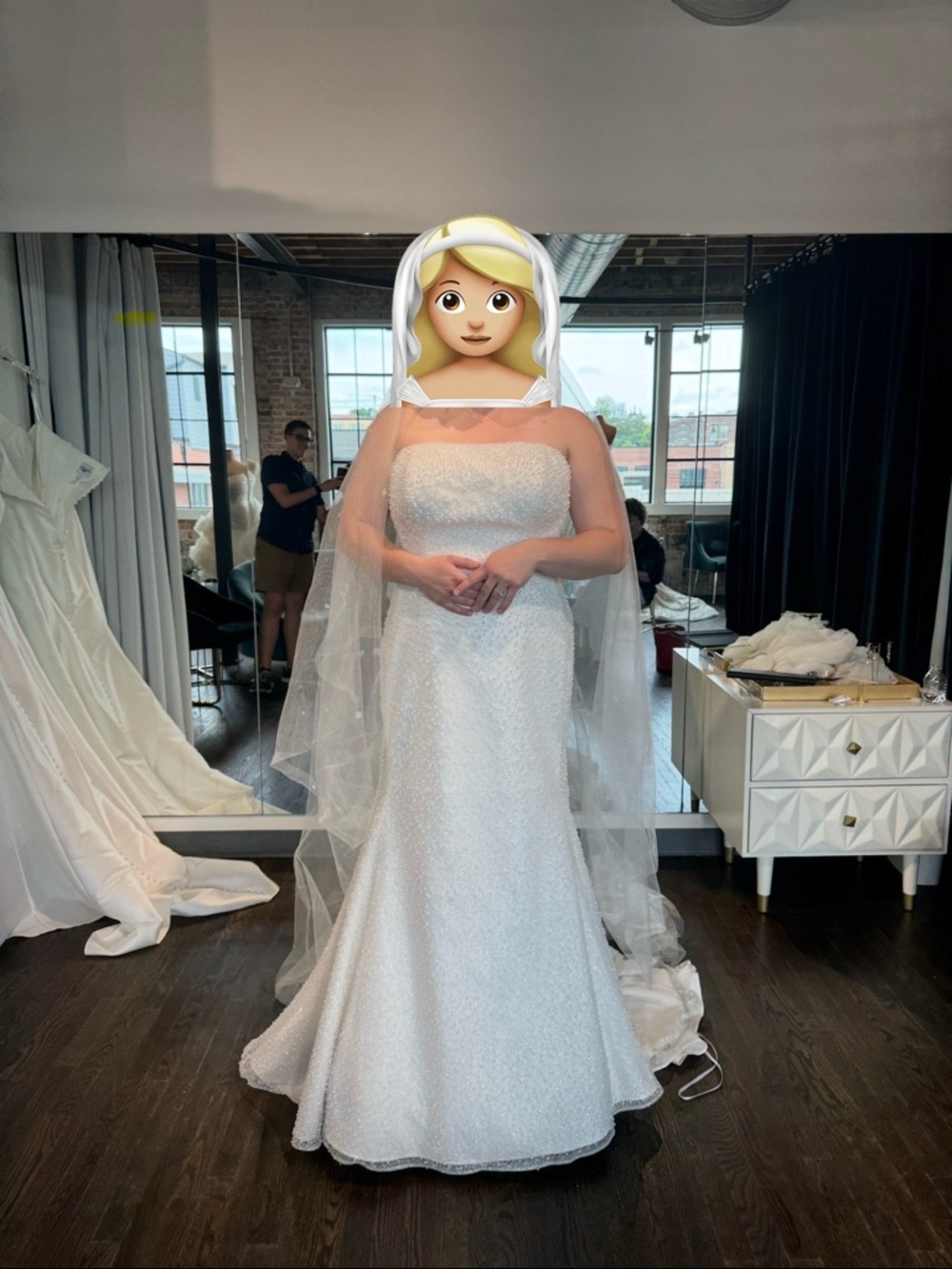 Essence of Australia D4182 Wedding Dress